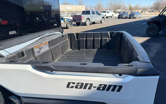 2026 Can-Am Defender MAX Limited HD11