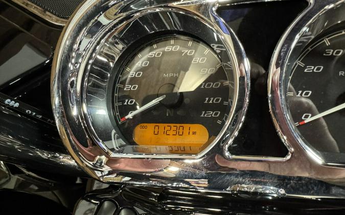 2017 Harley-Davidson® Road Glide® Ultra Vivid Black FLTRU