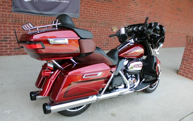 2023 Harley-Davidson® Ultra Limited Heirloom Red Fade
