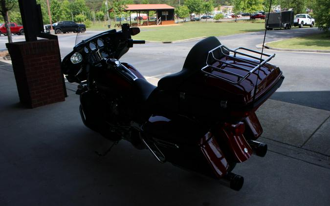 2023 Harley-Davidson® Ultra Limited Heirloom Red Fade