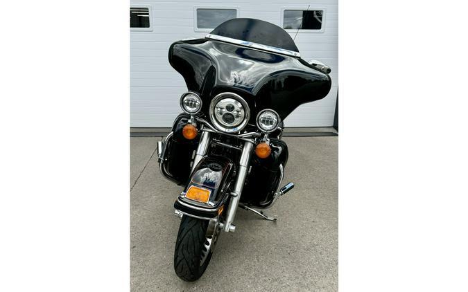 2011 Harley-Davidson® FLHTC - Electra Glide Classic