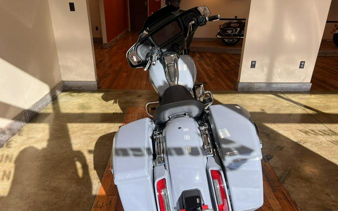 New 2026 Harley-Davidson Street Glide Solo Grand American Touring Motorcycle For Sale Near Memphis, TN