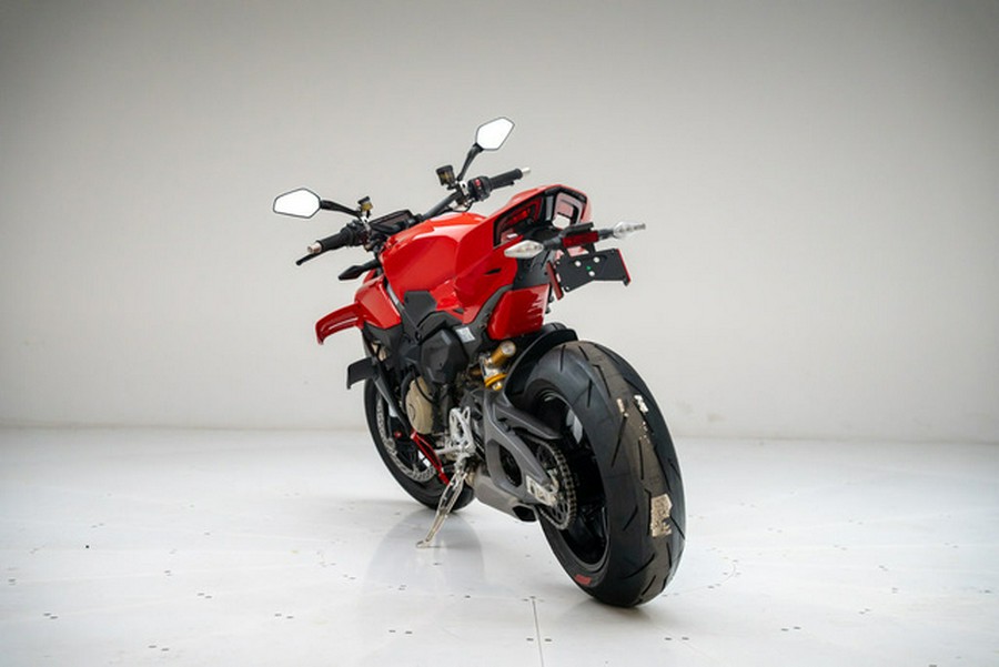 2026 Ducati Streetfighter V4