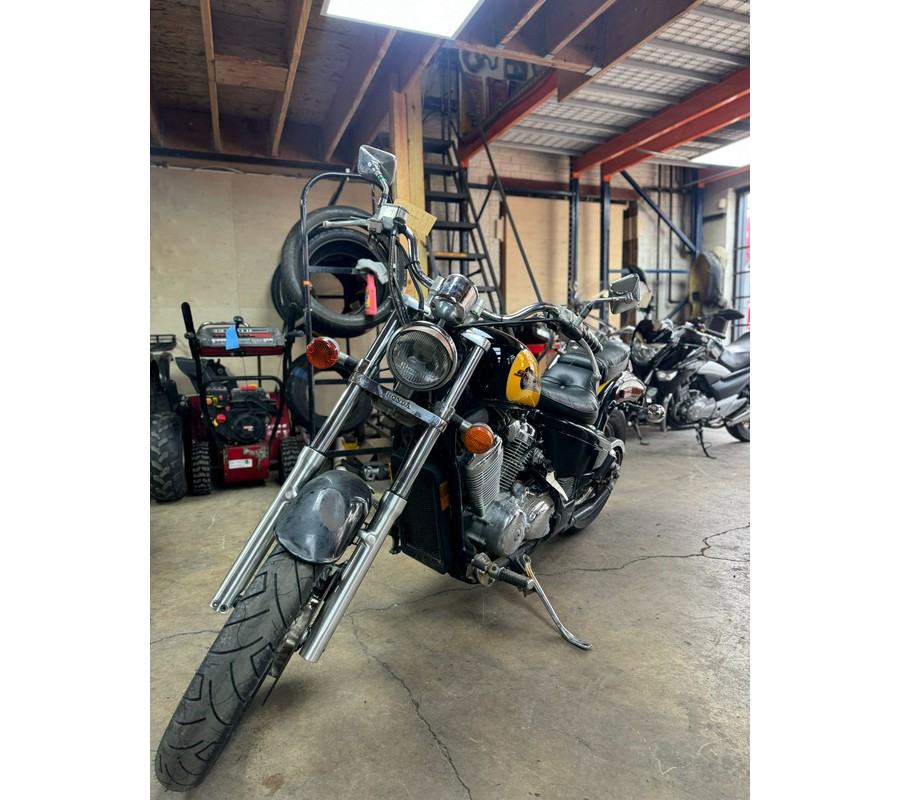1997 HONDA VT600CD