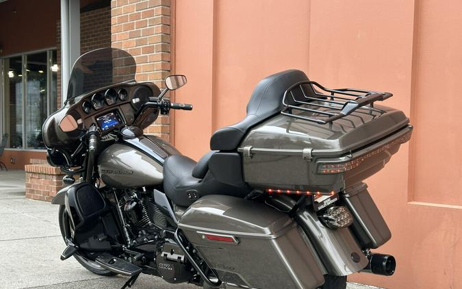 Harley-Davidson® CVO™ Limited Bronze Armor