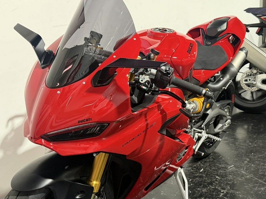 2026 Ducati Panigale V2