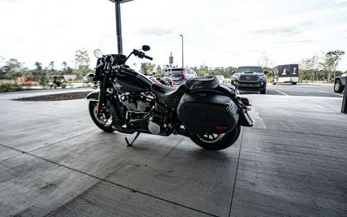 2026 Harley-Davidson Softail FLHC - Heritage Classic