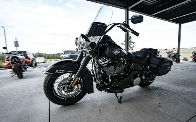 2026 Harley-Davidson Softail FLHC - Heritage Classic