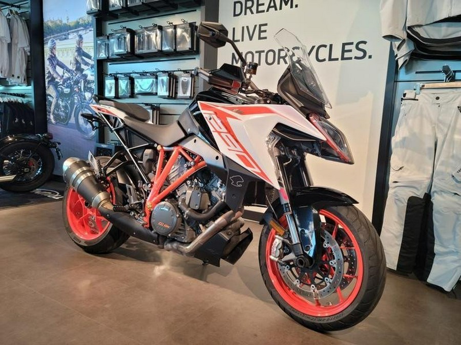 2019 KTM 1290 SUPER DUKE GT