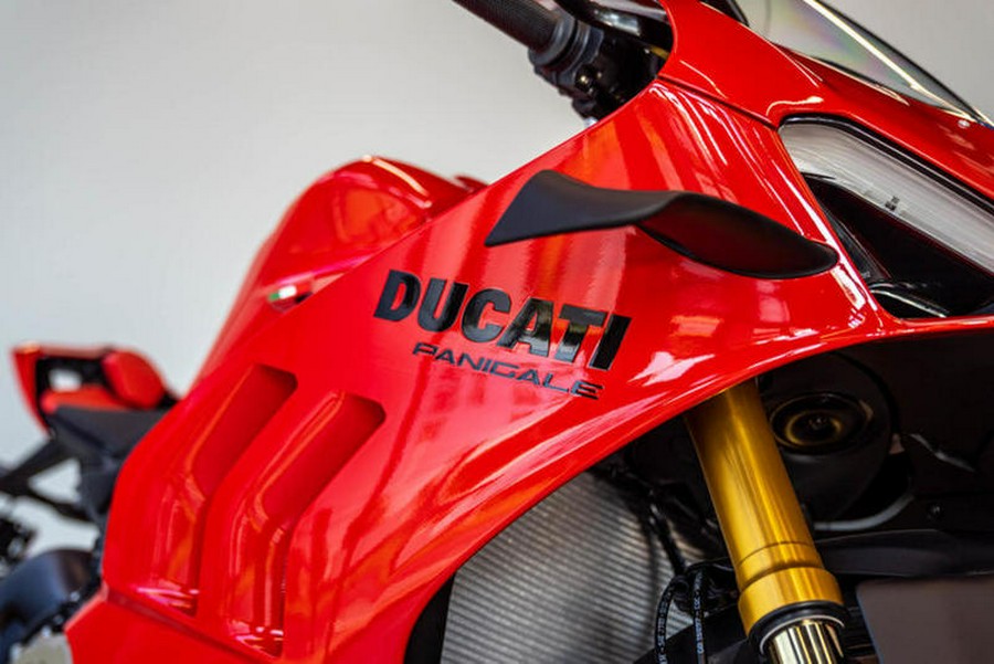 2024 Ducati Panigale V4 S Red