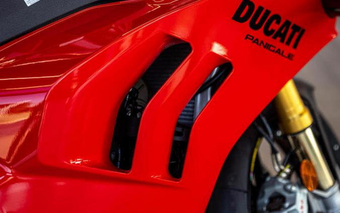 2024 Ducati Panigale V4 S Red