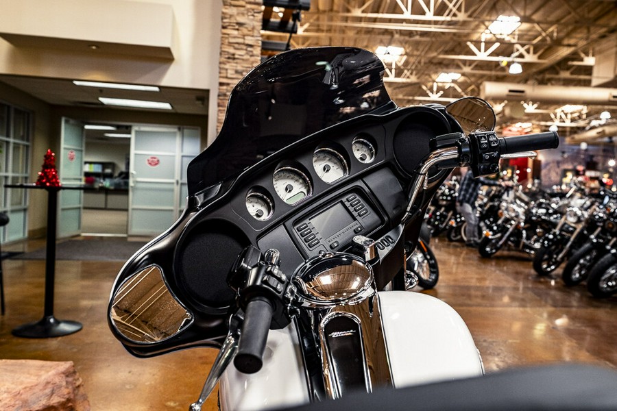 2016 Harley-Davidson Street Glide Special