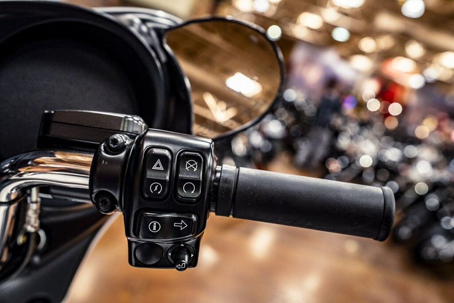 2016 Harley-Davidson Street Glide Special