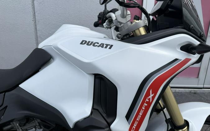 2027 Ducati DesertX V2 Matte Star White Silk - 001984