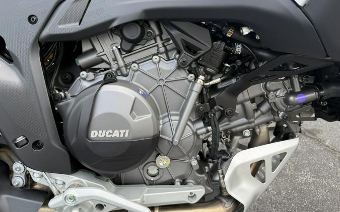 2027 Ducati DesertX V2 Matte Star White Silk - 001984