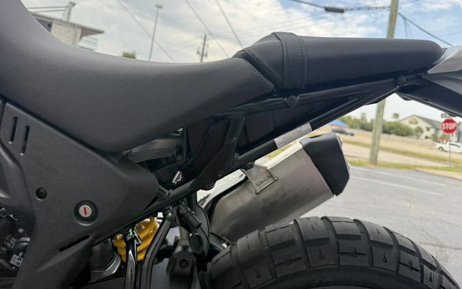 2027 Ducati DesertX V2 Matte Star White Silk - 001984