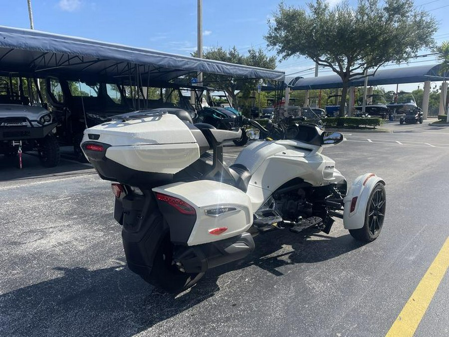 2017 Can-Am® Spyder® F3 Limited 6-Speed Semi-Automatic (SE6)