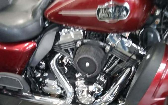 2009 Harley-Davidson® FLHTCUTG - Tri Glide® Ultra Classic®