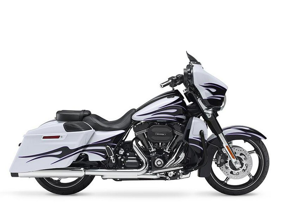2016 Harley-Davidson® FLHXSE - CVO™ Street Glide®