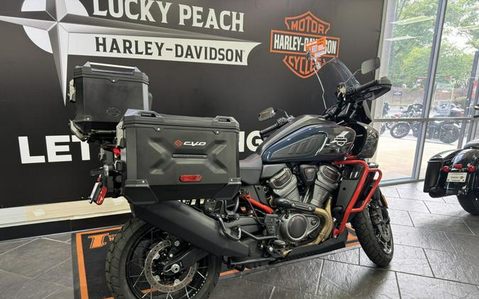 2025 Harley-Davidson® CVO™ Pan America® Carbon Blue