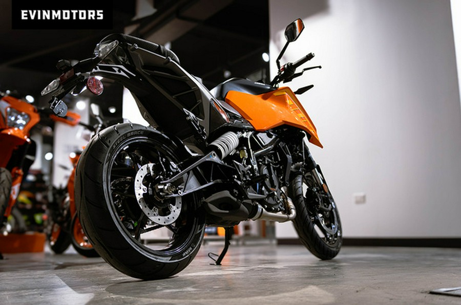 2024 KTM Duke 250