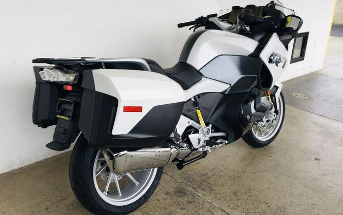 2024 BMW R 1250 RT Alpine White 3