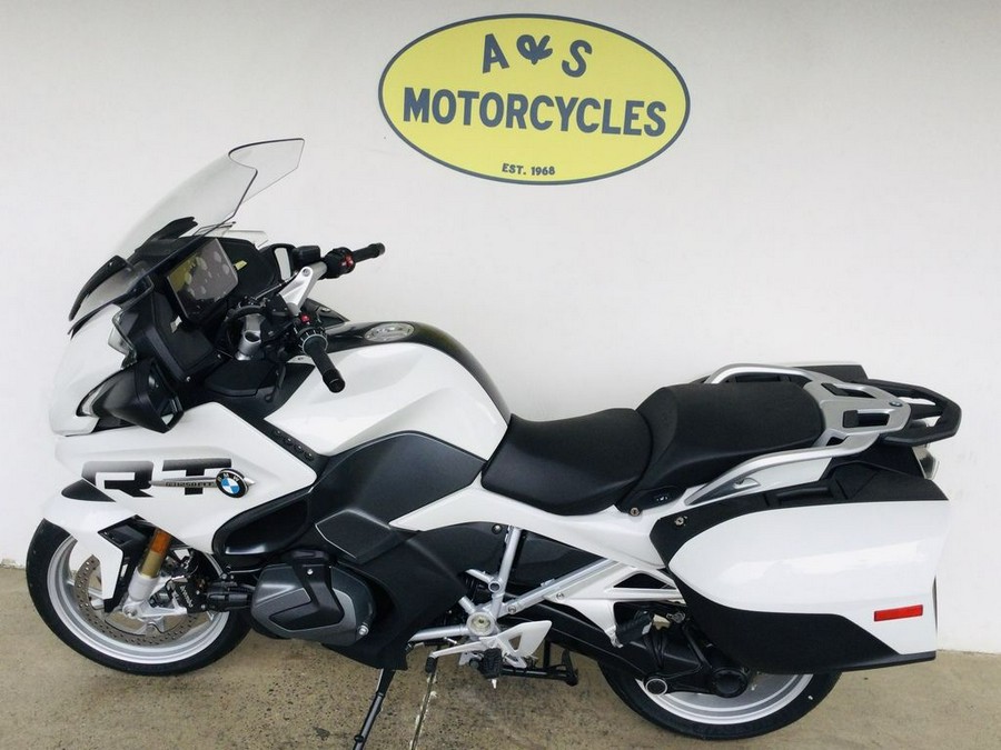 2024 BMW R 1250 RT Alpine White 3