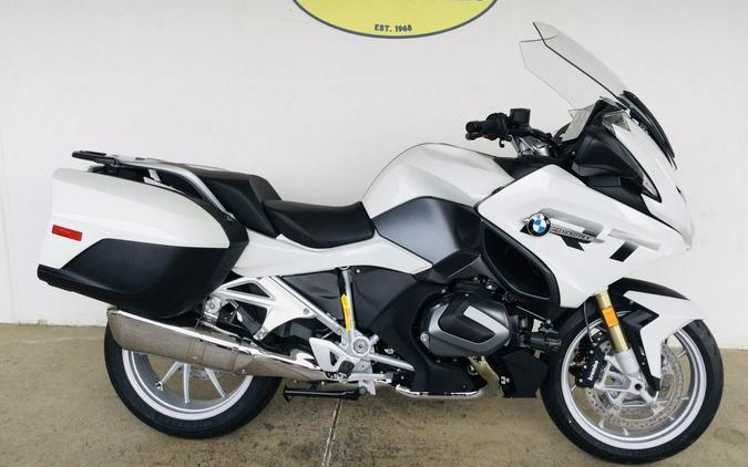 2024 BMW R 1250 RT Alpine White 3