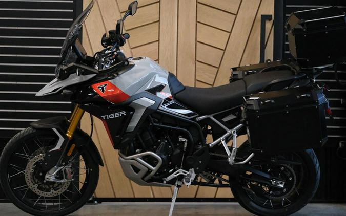 2024 Triumph Tiger 900 Rally Pro Ash Grey / Intense Orange