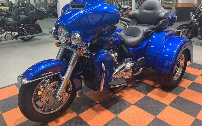 2024 Harley-Davidson Tri-Glide Ultra FLHTCUTG