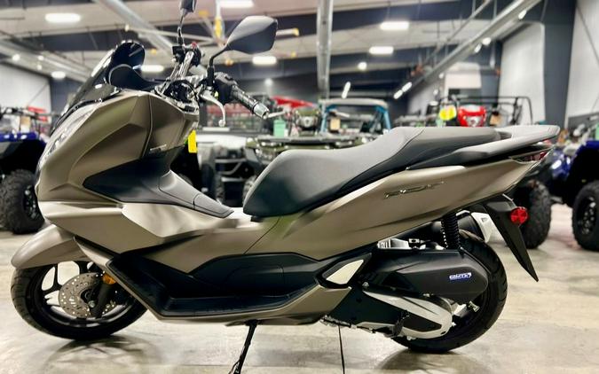 2023 Honda® PCX