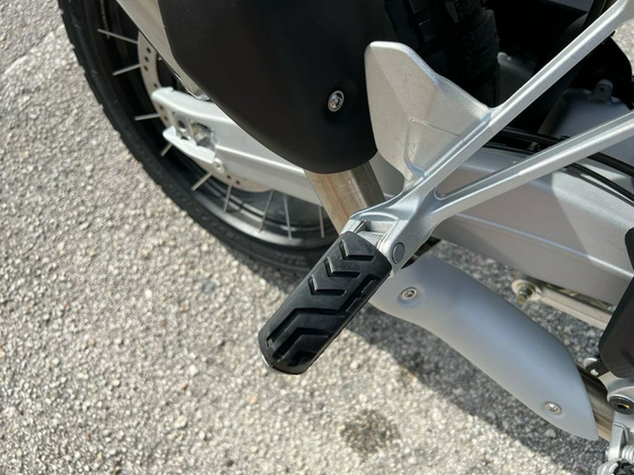 2026 Aprilia Tuareg 660