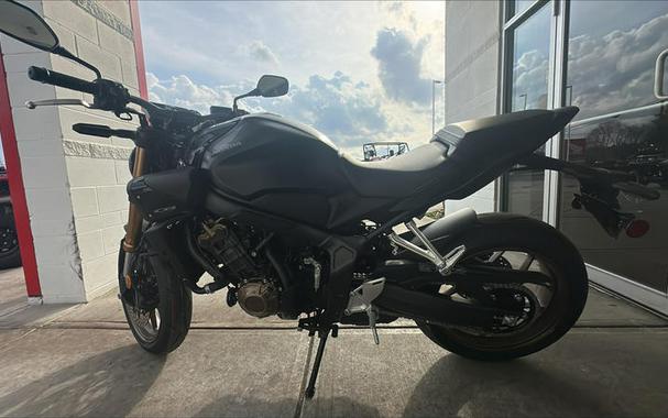 2026 Honda® CB650R E-Clutch