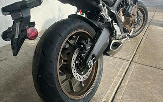 2026 Honda® CB650R E-Clutch