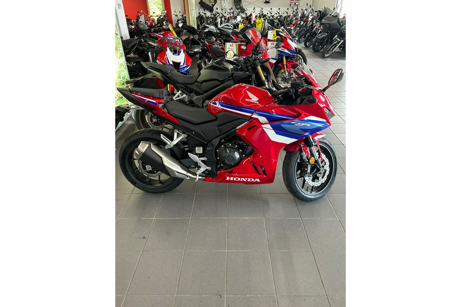 2025 CBR500R ABS - Honda