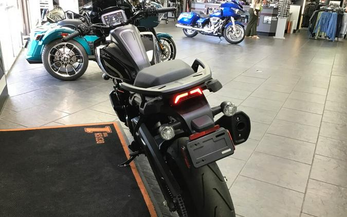 2025 Harley-Davidson® Pan America® 1250 ST Vivid Black