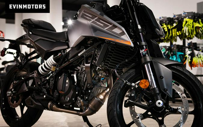 2026 KTM Duke 250