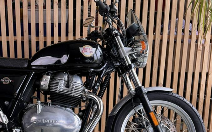 2020 Royal Enfield Twins INT650