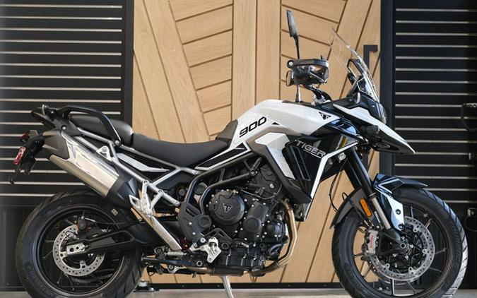 2024 Triumph Tiger 900 GT Pro Snowdonia White / Sapphire Black