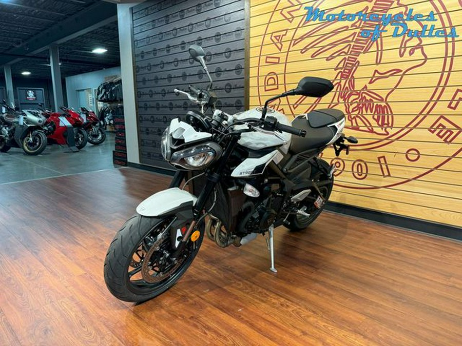 new 2024 Triumph Street Triple 765 R