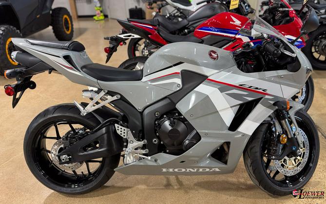 2026 Honda® CBR600RRT