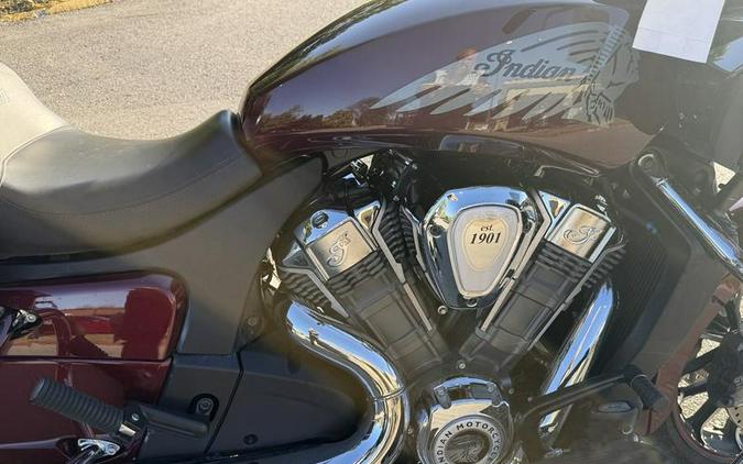 2022 Indian Motorcycle® Challenger® Limited Maroon Metallic