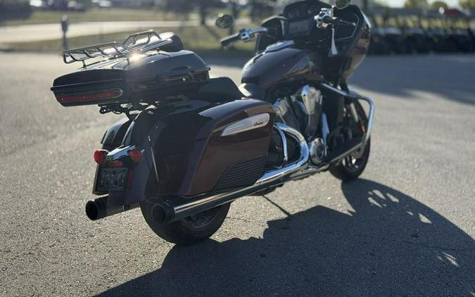 2022 Indian Motorcycle® Challenger® Limited Maroon Metallic