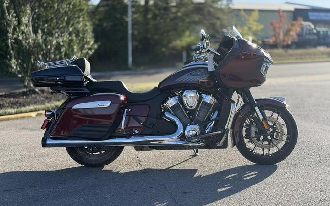 2022 Indian Motorcycle® Challenger® Limited Maroon Metallic