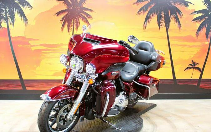 2017 Harley-Davidson® FLHTCU - Electra Glide® Ultra Classic®