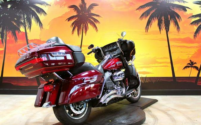 2017 Harley-Davidson® FLHTCU - Electra Glide® Ultra Classic®