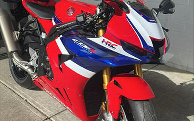 2026 Honda® CBR1000RR-R Fireblade SP
