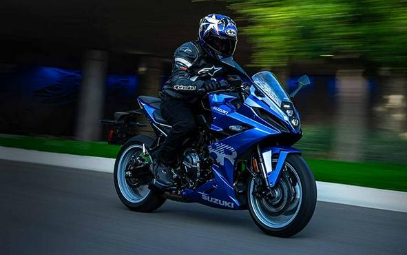 2025 Suzuki GSX-S 8R