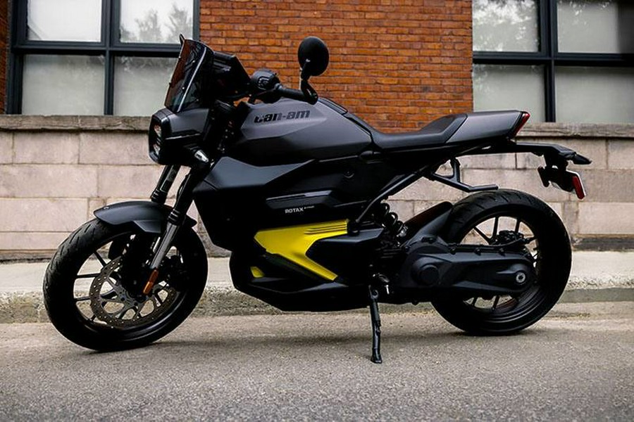 2025 Can-Am Pulse® Base