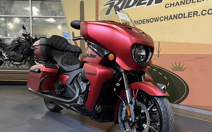 2025 Indian Motorcycle® Roadmaster® PowerPlus Dark Horse® 112 w/PowerBand Sunset Red Smoke